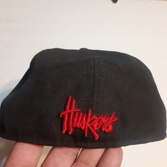 New Era 59fifty Nebraska Cornhuskers Fitted Hat in Size 7 1/8 - Picture 4 of 7